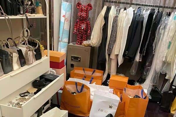 沧县回收一线品牌衣服